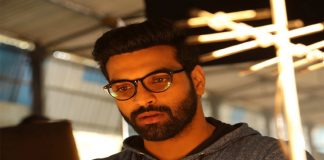 మస్తీ వెబ్ సిరీస్ ని ఎంజాయ్ చేస్తున్న రాజా