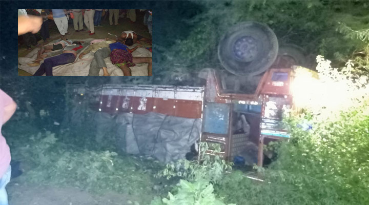 ఘోర రోడ్డు ప్రమాదం..నలుగురు మృతి