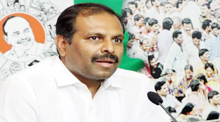 అత్యవసరమైతే నాకు ఫోన్ చేయండి: చీఫ్ విప్ శ్రీకాంత్ రెడ్డి