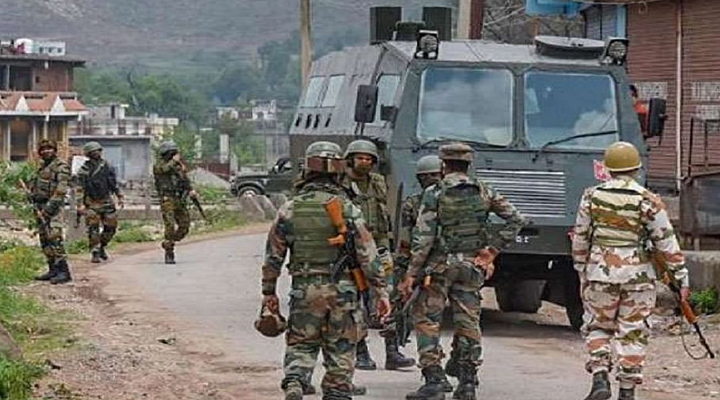 జమ్ముకశ్మీర్లో నలుగురు ముష్కరులు హతం 1 జమ్ముకశ్మీర్లో నలుగురు ముష్కరులు హతం