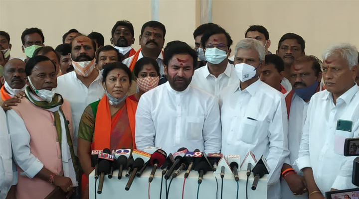 టీఆర్ఎస్ నిర్లక్ష్యం వల్లే వరంగల్ వెనుకబడింది