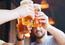 ఎన్నికల్లో జోరందుకున్న మద్యం అమ్మకాలు