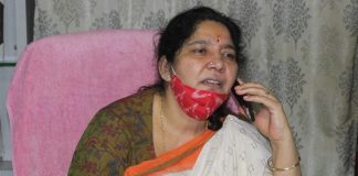 గవర్నర్ మౌనం పై మంత్రి సత్యవతి ఫైర్