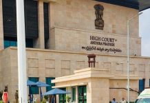 జర్నలిస్టులపై అట్రాసిటీ కేసు చెల్లదు : హైకోర్టు