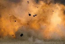 ట్యాంకర్ పేలి నలుగురు మృతి