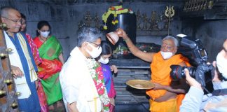 వెయ్యి స్తంభాల ఆలయంలో సీజేఐ ప్రత్యేక పూజలు