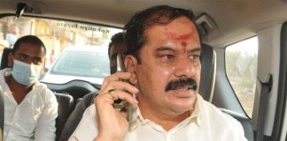 వెస్ట్ లో వినయ్ భాస్కరే బెస్ట్..!