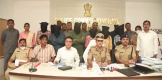 ఫేక్ సర్టిఫికెట్స్ తయారు చేస్తున్న ముఠా అరెస్ట్