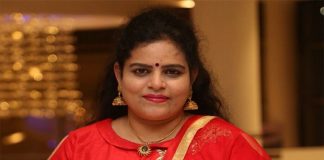 సినీనటి కరాటే కల్యాణిపై కేసు నమోదు