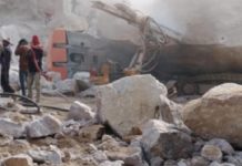 విరిగిన కొండచరియలు..15 మంది మిస్సింగ్