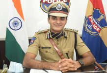 ఆధారాలతో వచ్చి వాహనాలు తీసుకెళ్లండి : సీపీ