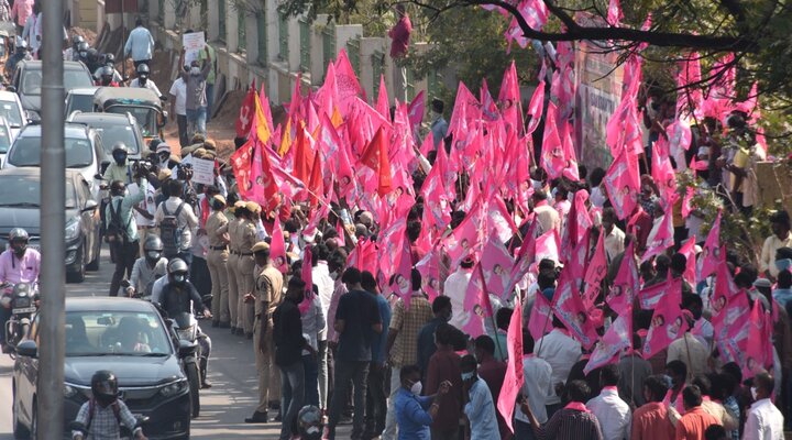 కోచ్ ఫ్యాక్టరీ ఇచ్చే వరకు మా పోరాటం ఆగదు