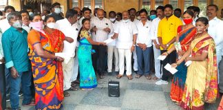 కళ్యాణలక్ష్మి చెక్కులు పంపిణీ చేసిన ఎమ్మెల్యే చల్లా