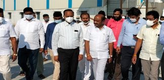 కంపెనీల పనులను పరిశీలించిన ఎమ్మెల్యే చల్లా