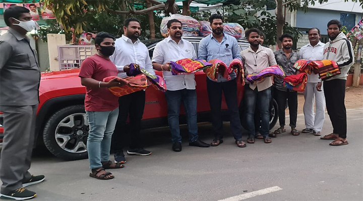 అయాన్ ఫౌండేషన్ సేవలు భేష్ : దాస్యం విజయ్ భాస్కర్