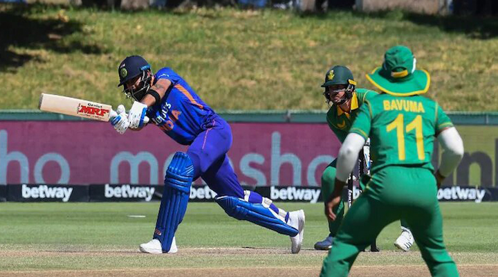 తొలి వన్డేలో భారత్ ఓటమి