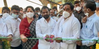 లక్నవరం సస్పెన్షన్ బ్రిడ్జిని ప్రారంభించిన మంత్రులు