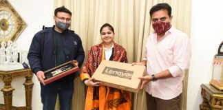 బధిర చెస్ చాంపియన్ మలికకు కేటీఆర్ ఆర్థిక సాయం