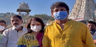 శ్రీవారిని దర్శించుకున్న నాగార్జున దంపతులు