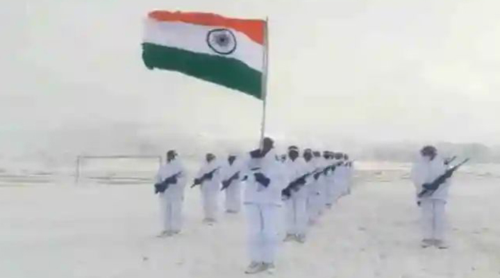 మైనస్ 35 డిగ్రీల ఉష్ణోగ్రతలో రిపబ్లిక్ వేడుకలు