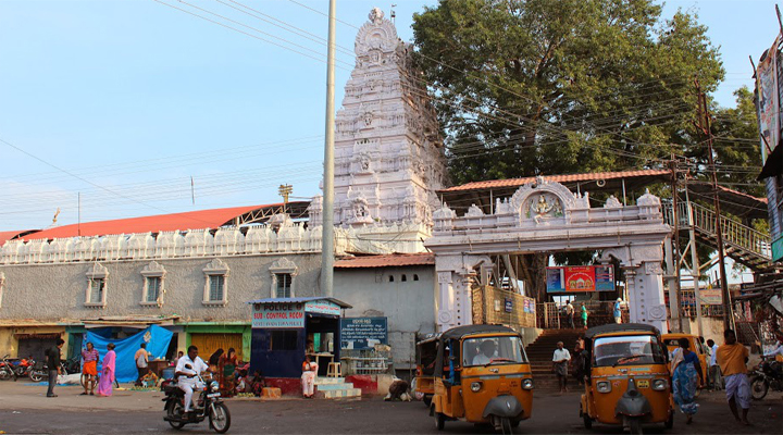 రేపు వేములవాడ రాజన్న దర్శనానికి బ్రేక్