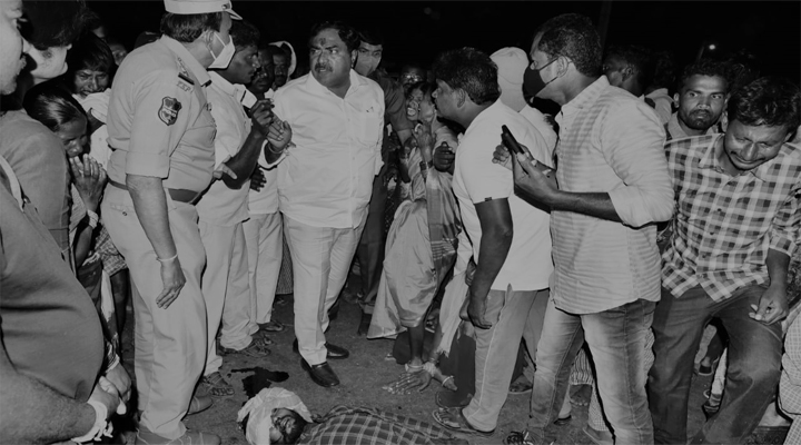 మానవత్వాన్ని చాటిన మంత్రి ఎర్రబెల్లి 1 మానవత్వాన్ని చాటిన మంత్రి ఎర్రబెల్లి