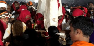 నేడు మేడారం గద్దెపైకి చేరుకోనున్న సమ్మక్క