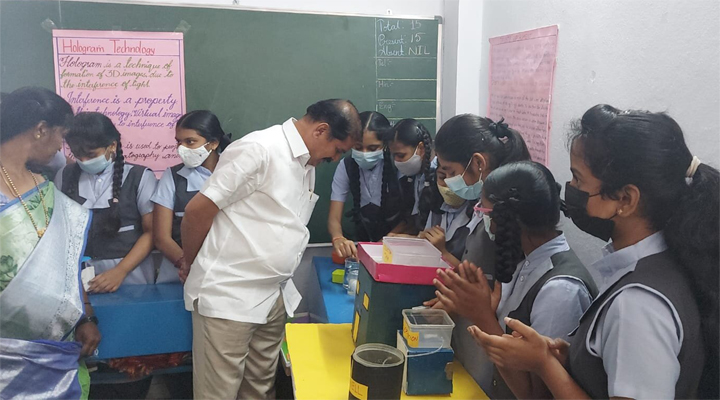 సైన్స్ పట్ల అవగాహన పెంచుకోవాలి : దాస్యం