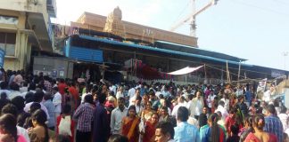 యాదాద్రిలో భక్తుల కిటకిట