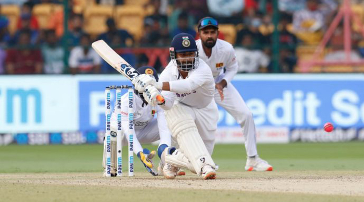 టాప్ 10లో మొదటి భారత వికెట్ కీపర్ గా పంత్