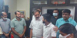 విద్యార్థుల కుటుంబాలకు దాస్యం భరోసా