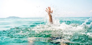 చూస్తుండగానే 3 తరాల బంధం జలసమాధి