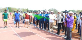 తెలంగాణ పోలీసుల పని తీరు భేష్ : ఎర్రబెల్లి