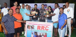 హనుమకొండలో ముగిసిన బ్యాట్మింటన్ క్రీడలు