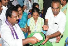 ఇక ఎనుమాముల అగ్రి మార్కెట్ లో రూ.5 కే భోజనం