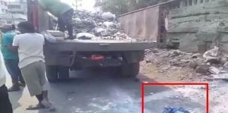 చెత్తకుప్పలో చిన్నారి మృతదేహం