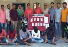 ఐపీఎల్ క్రికెట్ బెట్టింగ్ ప్లేయర్లు అరెస్ట్