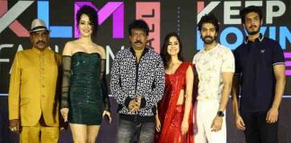 ఇంటెలిజెంట్ ఇడియట్ బుక్ ను ఆవిష్కరించిన ఆర్జీవీ