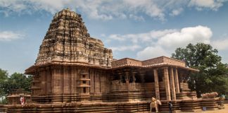 నిఘా నీడలో రామప్ప దేవాలయం