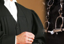 ఫేక్ న్యాయవాదులపై కేసు నమోదు