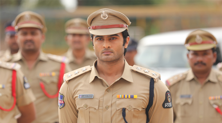 రిపబ్లిక్ డే గిఫ్ట్ గా సుధీర్ బాబు 'హంట్' రిలీజ్