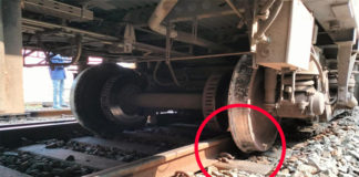 పట్టాలు తప్పిన విశాఖ – కిరాండోల్ రైలు