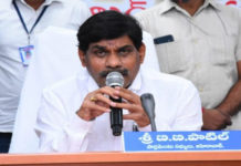 జహీరాబాద్ ఎంపీకి కష్టకాలం!!