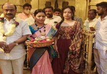 యాదాద్రీశుడి సన్నిధిలో ఎమ్మెల్యే చల్లా ఫ్యామిలి