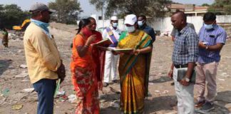 చెత్త సేకరణ కేంద్రాన్ని తనిఖీ చేసిన మేయర్