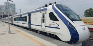 వందేభారత్ రైలు ఎక్కడెక్కడ ఆగుతుందంటే..!