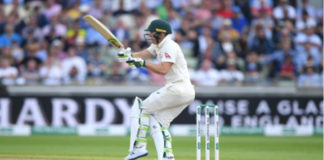 టాస్ గెలిచి బ్యాటింగ్ ఎంచుకున్న ఆసిస్