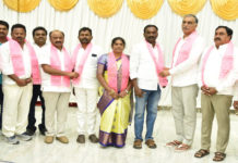 బీఆర్ఎస్లోకి ఊపందుకున్న కాంగ్రెస్ చేరికలు