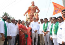 శివాజీ విగ్రహాన్ని ఆవిష్కరించిన మంత్రి హరీష్ రావు