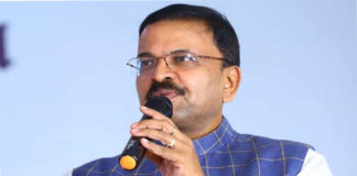 అలా అయితేనే పార్టీలో చేరతా :మాజీ జేడీ